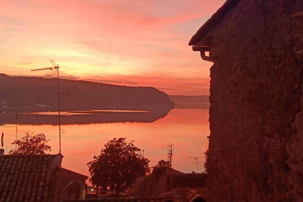 La Torretta Del Lago Villa Anguillara Sabazia Luaran gambar